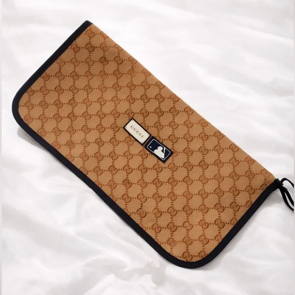 Authentic Gucci x MLB Limited Edition Supreme Monogram Canvas Clutch / Pouch. - Picture 3 of 11